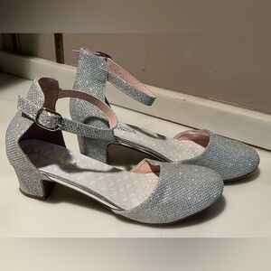 Laurmosa Silver Glitter Block Heel Ankle Strap Pumps, size 4